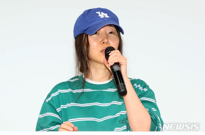 NewJeansのミン・ヒジン代表、HYBEが告訴した業務上背任疑惑で「嫌疑なし」