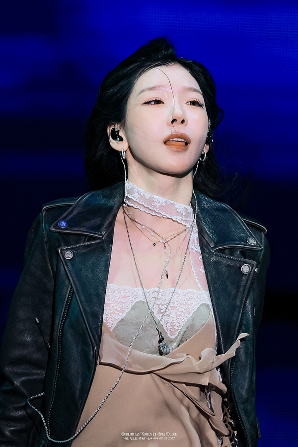 Taeyeon ロゴ