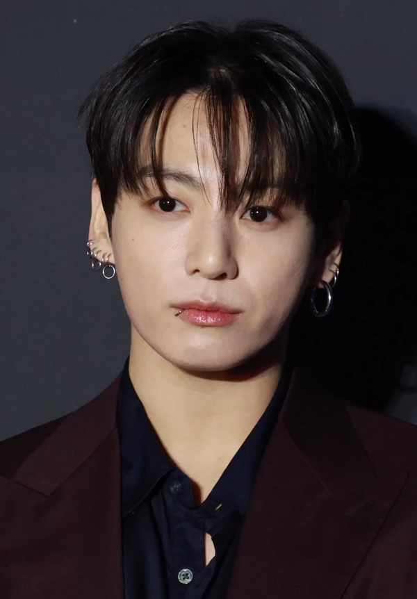 Jungkook ロゴ