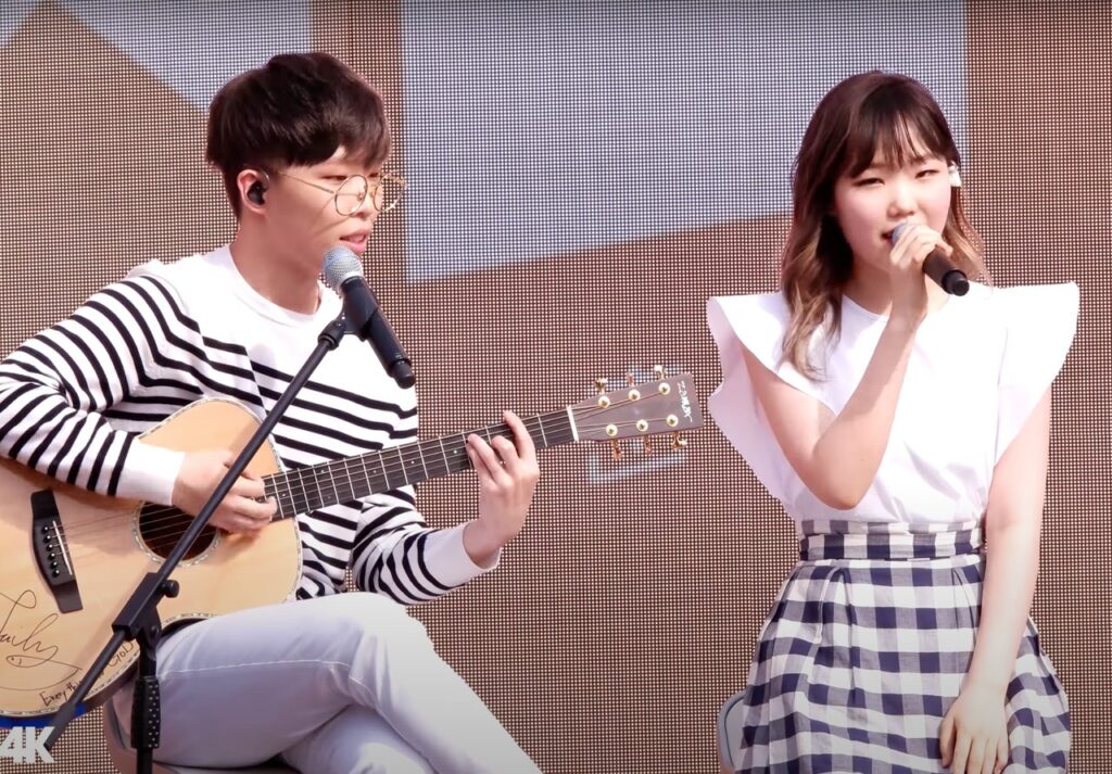 AKMU メイン画像