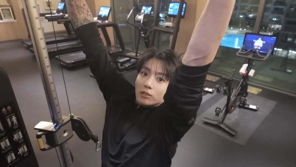BTSのジョングクがFESTA Vlogでトレーニング公開
