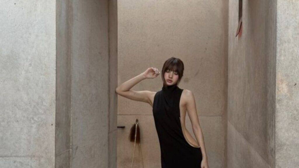 BLACKPINK LISA、ユタで魅力的な姿披露