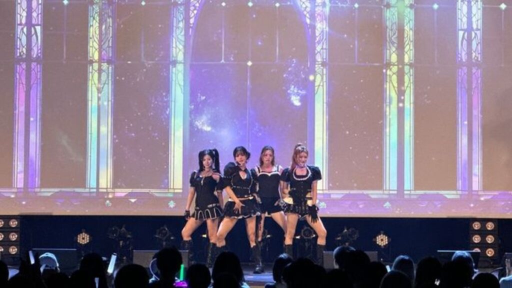 フィフティフィフティ、日本初単独ファンコンサート成功