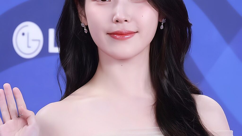 イ・ヨン、IUとの熱愛デマについて語る