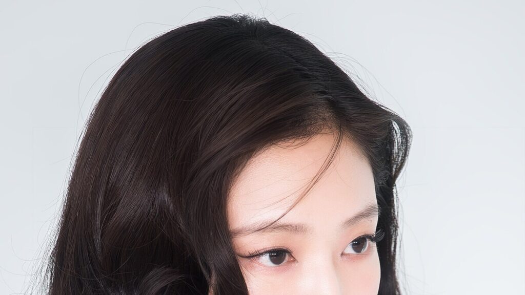 BLACKPINK JENNIE、意味深なSNS投稿で注目