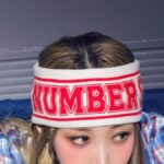 MAMAMOO MOONBYUL、鏡セルカで’REV’カムバック伝達