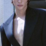 RIIZEのアントン、Esquire表紙でSaint Laurent新顔に
