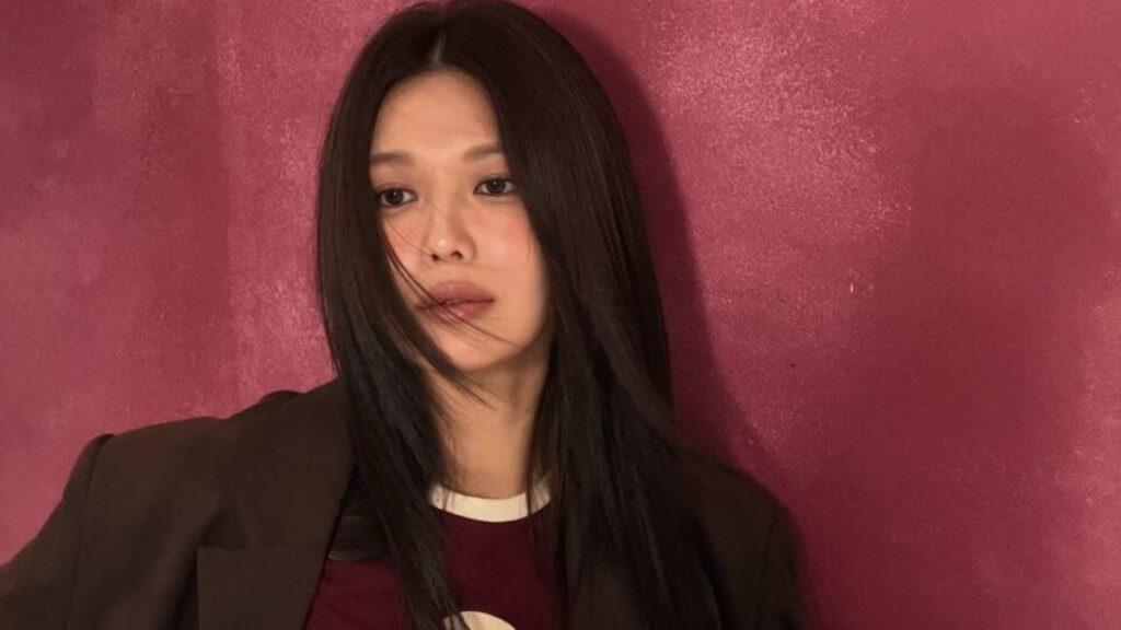 少女時代スヨン、バーガンディルックで近況報告