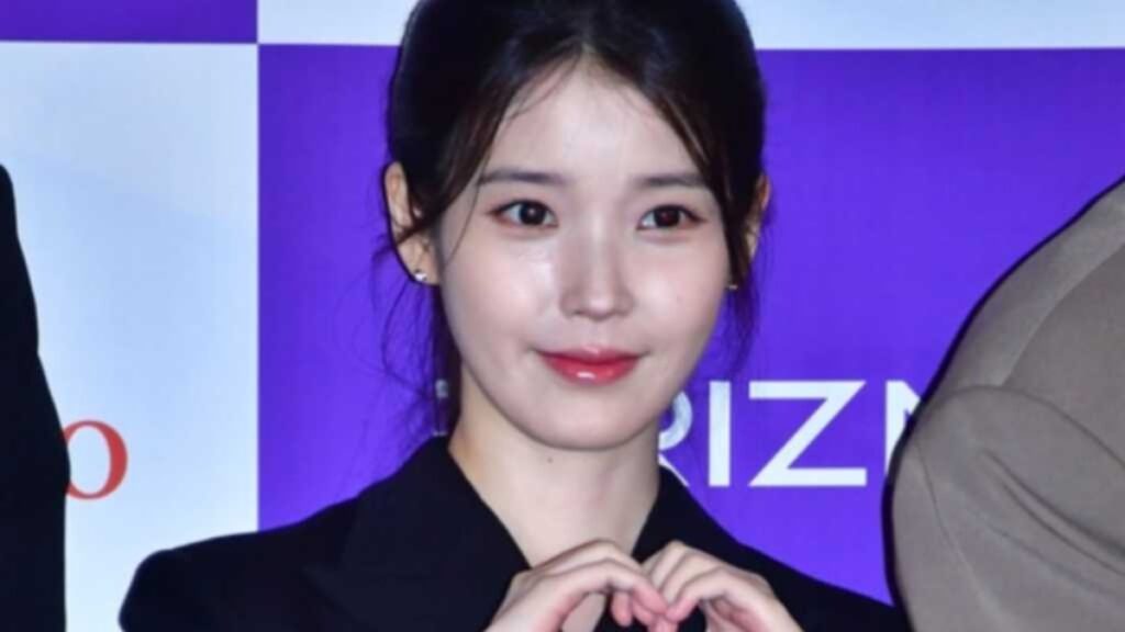 IU、一部ファンの不満に自ら説明し擁護