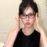 IVEガウル、眼鏡姿のセルカで近況報告