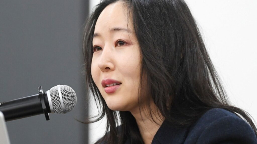 ILLITがNewJeans盗作主張の閔熙珍送致