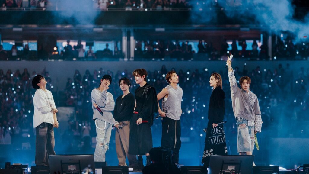 BTS、南米公演でスクリーン縮小問題発生